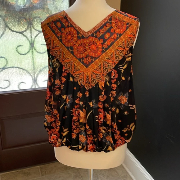 Beautiful floral print free people blouse Size Small - Picture 3 of 5